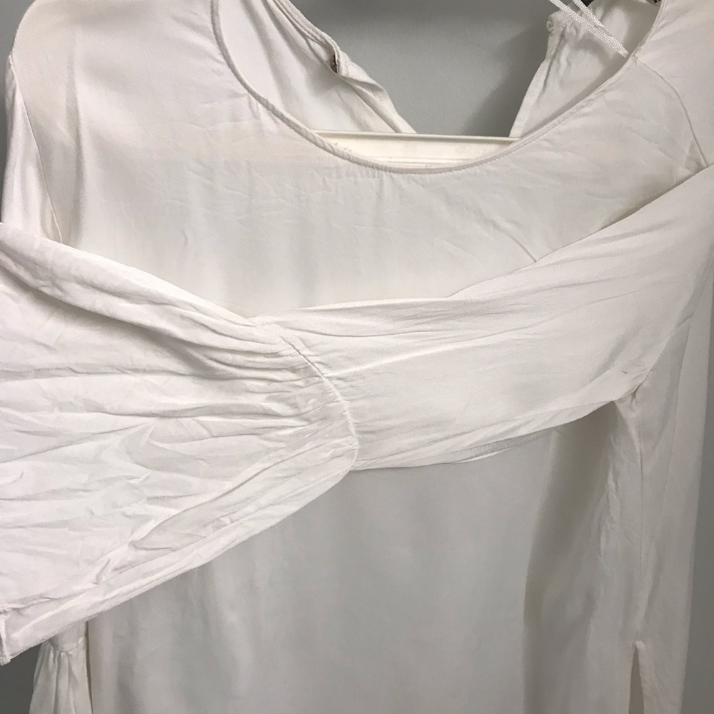 Zara basic blouse bell bottom sleeves - Picture 1 of 4